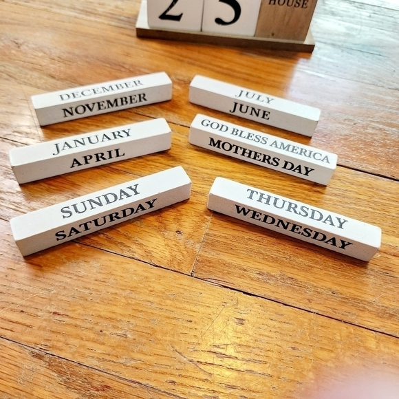 Bless This House Art Deco Wooden Desktop Blocks Calendar Inspirational Holiday - Picture 5 of 7